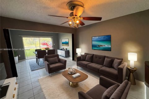 Copropriété à louer à Lauderdale Lakes, Floride: 1 chambre, 74.32 m2 № 1975042 - photo 4