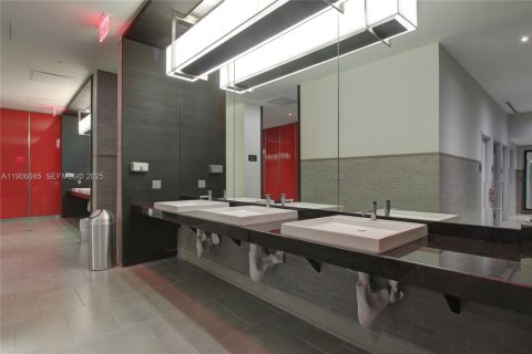 Condominio en alquiler en Hallandale Beach, Florida, 3 dormitorios, 145.95 m2 № 1963196 - foto 23