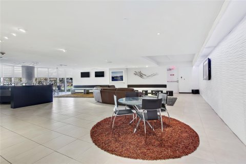 Copropriété à louer à Hallandale Beach, Floride: 3 chambres, 145.95 m2 № 1963196 - photo 28