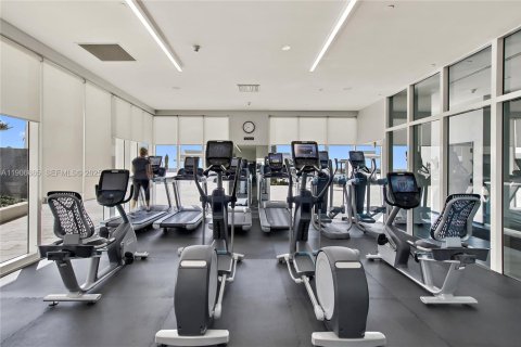 Condominio en alquiler en Hallandale Beach, Florida, 3 dormitorios, 145.95 m2 № 1963196 - foto 22