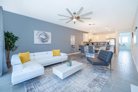 Condo in Davenport, Florida, 3 bedrooms  № 1819359 - photo 7