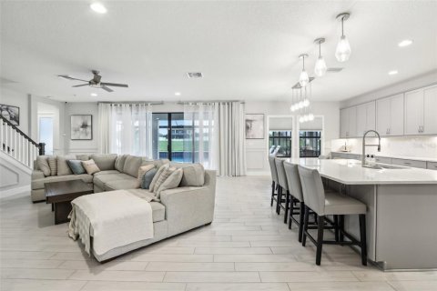 House in Riverview, Florida 5 bedrooms, 331.94 sq.m. № 1526530 - photo 14