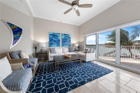 Condo in Clearwater, Florida, 3 bedrooms № 2210156 - photo 8