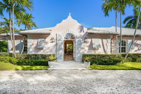 House in Palm Beach, Florida 3 bedrooms, 254.37 sq.m. № 2392851
