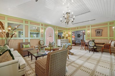 House in Palm Beach, Florida 3 bedrooms, 254.37 sq.m. № 2392851 - photo 5