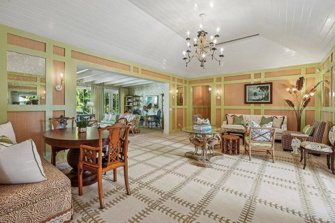 House in Palm Beach, Florida 3 bedrooms, 254.37 sq.m. № 2392851 - photo 4