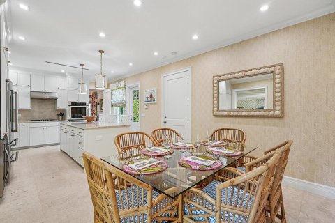 House in Palm Beach, Florida 3 bedrooms, 254.37 sq.m. № 2392851 - photo 18