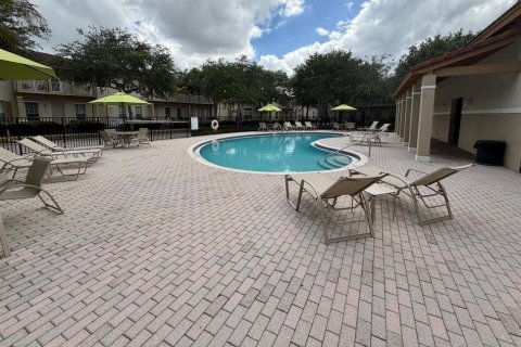 Townhouse in Boynton Beach, Florida 3 bedrooms, 155.89 sq.m. № 2402482 - photo 29