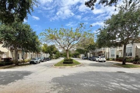 Townhouse in Boynton Beach, Florida 3 bedrooms, 155.89 sq.m. № 2402482 - photo 28