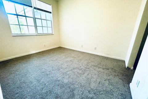 Townhouse in Boynton Beach, Florida 3 bedrooms, 155.89 sq.m. № 2402482 - photo 18