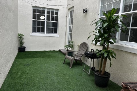 Townhouse in Boynton Beach, Florida 3 bedrooms, 155.89 sq.m. № 2402482 - photo 23