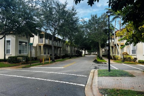 Townhouse in Boynton Beach, Florida 3 bedrooms, 155.89 sq.m. № 2402482 - photo 27