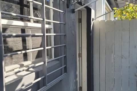 Appartement à louer à North Bay Village, Floride: 1 chambre, 41.81 m2 № 1999521 - photo 5