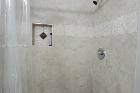 Appartement à louer à North Bay Village, Floride: 1 chambre, 41.81 m2 № 1999521 - photo 14