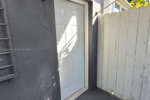 Appartement à louer à North Bay Village, Floride: 1 chambre, 41.81 m2 № 1999521 - photo 6