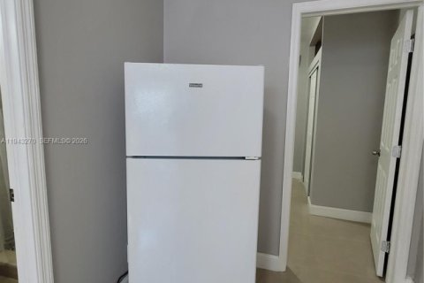 Appartement à louer à North Bay Village, Floride: 1 chambre, 41.81 m2 № 1999521 - photo 11