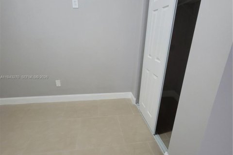 Appartement à louer à North Bay Village, Floride: 1 chambre, 41.81 m2 № 1999521 - photo 18