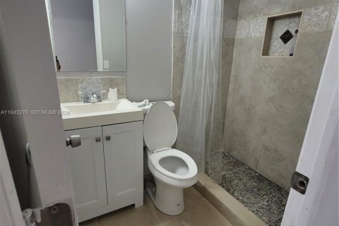 Appartement à louer à North Bay Village, Floride: 1 chambre, 41.81 m2 № 1999521 - photo 13