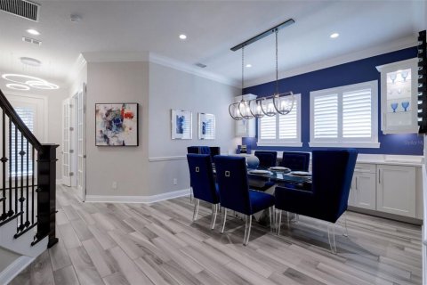 Villa ou maison à vendre à Orlando, Floride: 4 chambres, 302.68 m2 № 2432662 - photo 14