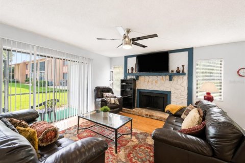 Condo in Oldsmar, Florida, 2 bedrooms № 2206562 - photo 10
