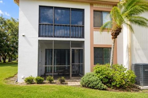 Condo in Oldsmar, Florida, 2 bedrooms № 2206562 - photo 3