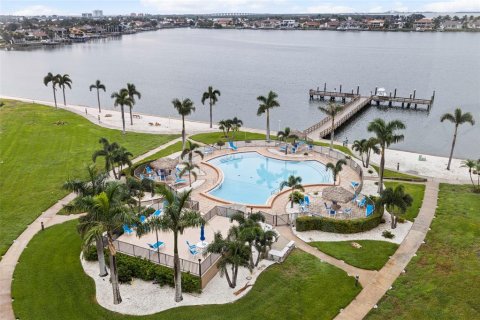 Copropriété à vendre à Saint Petersburg, Floride: 2 chambres, 149.11 m2 № 1913477 - photo 3