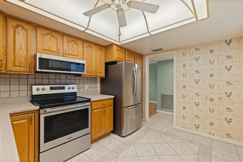 Copropriété à vendre à Saint Petersburg, Floride: 2 chambres, 149.11 m2 № 1913477 - photo 7