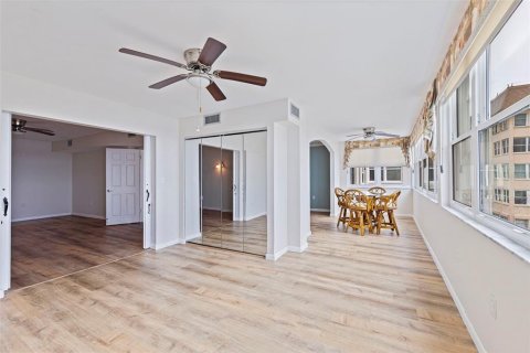 Copropriété à vendre à Saint Petersburg, Floride: 2 chambres, 149.11 m2 № 1913477 - photo 14