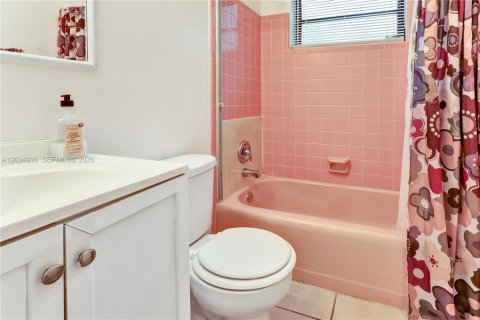 Casa en venta en Sunrise, Florida, 3 dormitorios, 99.68 m2 № 2087864 - foto 19
