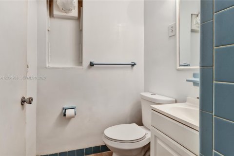 Casa en venta en Sunrise, Florida, 3 dormitorios, 99.68 m2 № 2087864 - foto 5