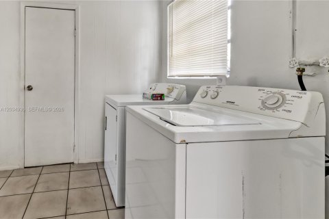 Casa en venta en Sunrise, Florida, 3 dormitorios, 99.68 m2 № 2087864 - foto 9