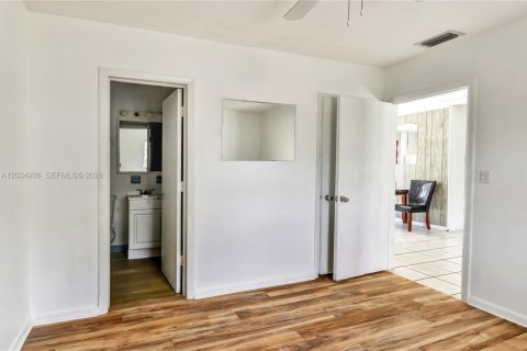 Casa en venta en Sunrise, Florida, 3 dormitorios, 99.68 m2 № 2087864 - foto 3