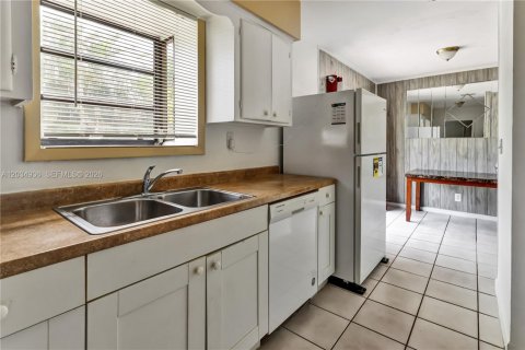 Casa en venta en Sunrise, Florida, 3 dormitorios, 99.68 m2 № 2087864 - foto 8