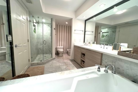 Снять в аренду кондоминиум в Санни-Айлс-Бич, Флорида 3 спальни, 217.39м2, № 2004997 - фото 17