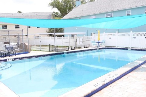 Condo in New Port Richey, Florida, 2 bedrooms № 2104528 - photo 25