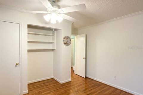Condo in New Port Richey, Florida, 2 bedrooms № 2104528 - photo 16
