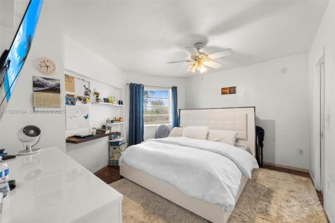 Condo in Miami, Florida, 2 bedrooms № 1989571 - photo 7