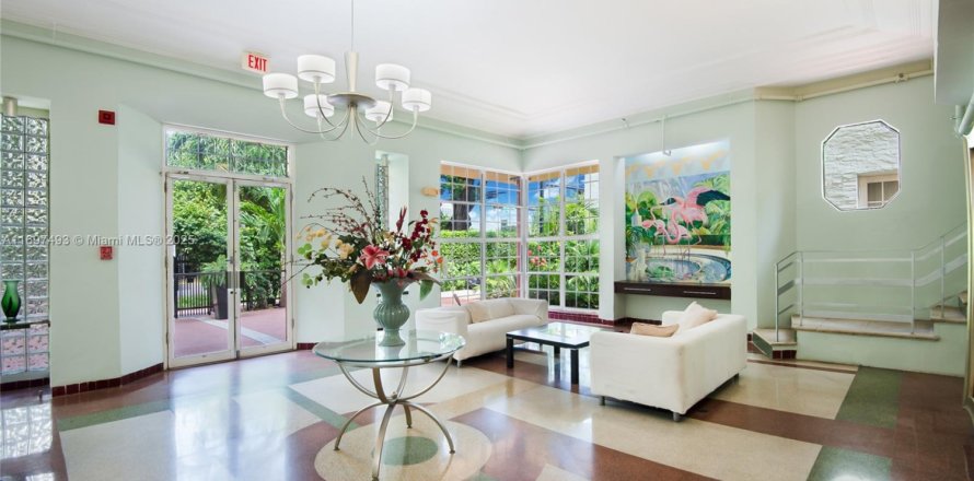 Condo in Miami Beach, Florida, 1 bedroom  № 1867276