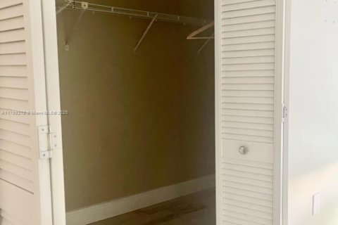 Casa en venta en Doral, Florida, 3 dormitorios, 98.85 m2 № 1861578 - foto 11