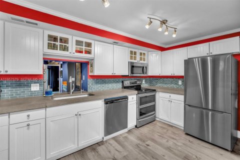 Condominio en venta en Fort Lauderdale, Florida, 2 dormitorios, 125.42 m2 № 2019831 - foto 6