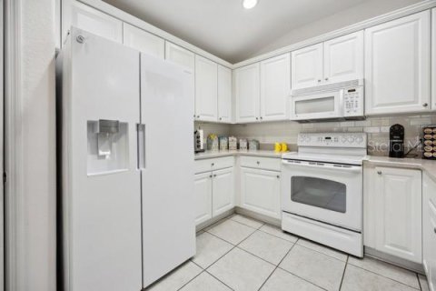 House in Summerfield, Florida 2 bedrooms, 146.32 sq.m. № 1798462 - photo 13