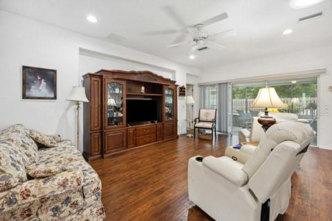 House in Summerfield, Florida 2 bedrooms, 146.32 sq.m. № 1798462 - photo 8