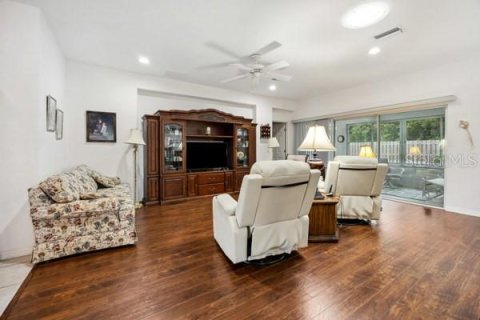 House in Summerfield, Florida 2 bedrooms, 146.32 sq.m. № 1798462 - photo 7