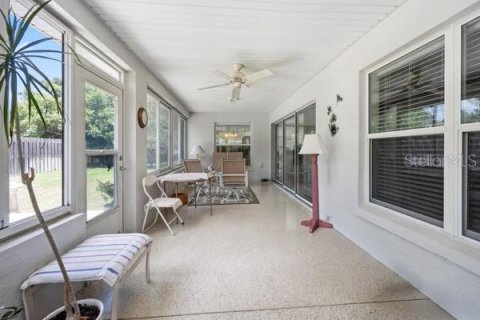 House in Summerfield, Florida 2 bedrooms, 146.32 sq.m. № 1798462 - photo 30