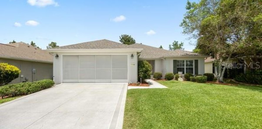 House in Summerfield, Florida 3 bedrooms, 146.32 sq.m. № 1798462
