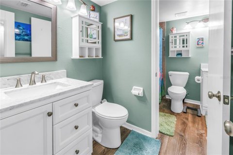 Condo in Saint Petersburg, Florida, 2 bedrooms  № 2222429 - photo 19