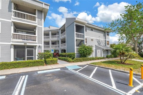 Condo à Saint Petersburg, Floride, 2 chambres № 2222429