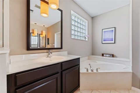 Casa en venta en Orlando, Florida, 4 dormitorios, 252.97 m2 № 1757021 - foto 22