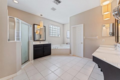 Casa en venta en Orlando, Florida, 4 dormitorios, 252.97 m2 № 1757021 - foto 19