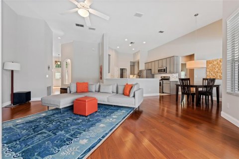 Casa en venta en Orlando, Florida, 4 dormitorios, 252.97 m2 № 1757021 - foto 9